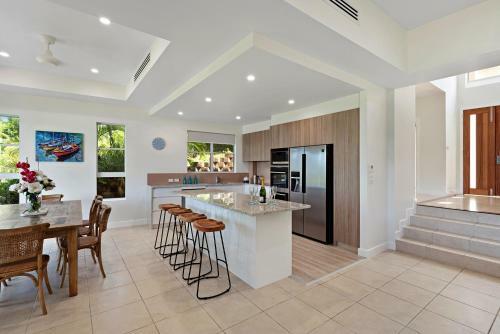 Apartamento La Bella Waters 8 On Hamilton Island By Hamorent