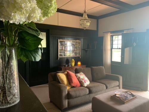Byfrons Phillip Island Farmhouse