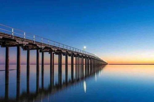 Apartamento Hamptons Meets Hervey Bay Oaks Resort
