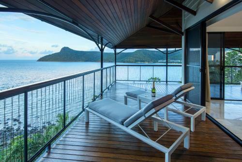 Mermaids Reach On Hamilton Island
