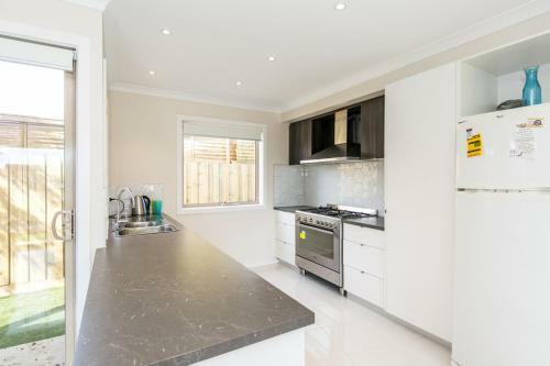 Aquilla Townhouse 6