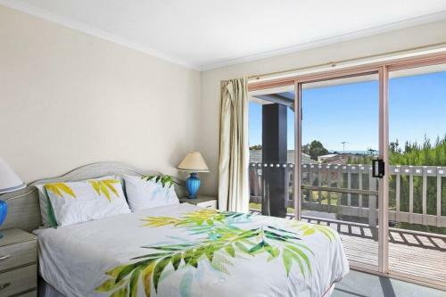 Elizabeth Grove 3