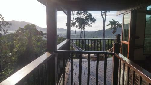 Daintree Holiday Homes - Yurara