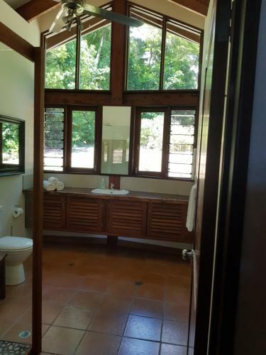 Daintree Holiday Homes - Yurara