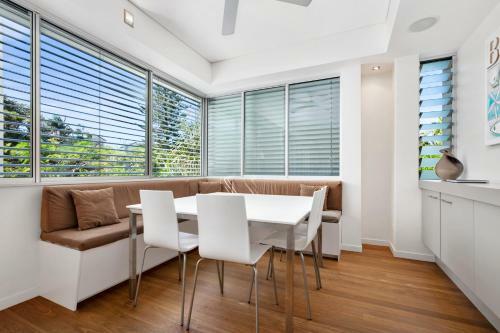 Contemporary & Central, Sunshine Beach