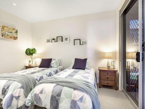 Living The Dream @ Corlette