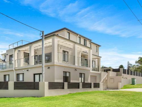 Sandcastle 42 Helen Dr