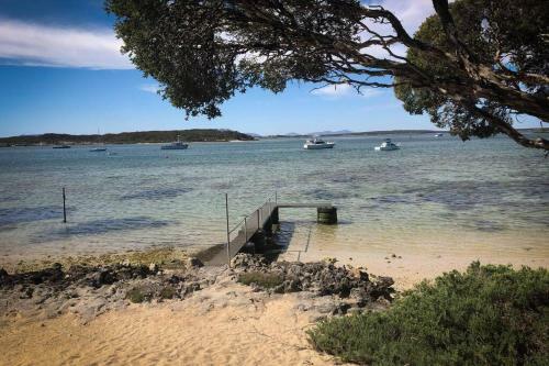 Cdc-625 Beach House Incl.rear 2br Studio