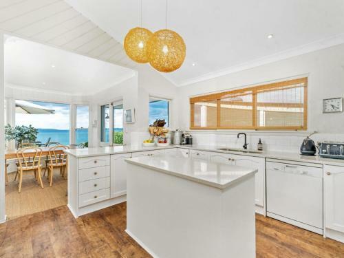 Elandra Absolute Beach Front Luxury