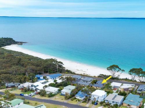 Chinamans At Hyams Beach 4pm Check Out Sundays