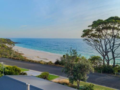 Chinamans At Hyams Beach 4pm Check Out Sundays