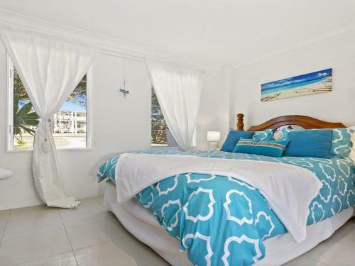 Middle Sea - Perfect For Two Families