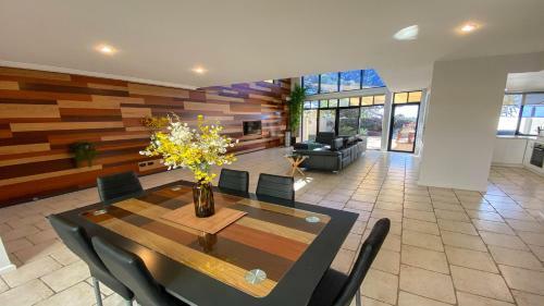 Villa Sapphire Blue