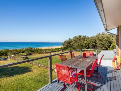 Endless Summer I Pet Friendly I 2 Mins Walk To Beach