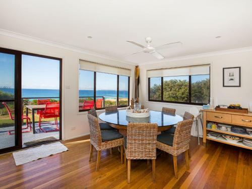 Endless Summer I Pet Friendly I 2 Mins Walk To Beach