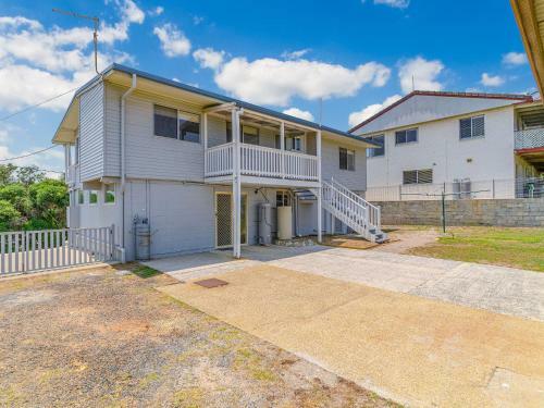 Ocean Dreaming- Amazing Views - Just Listed Up Dated Photos Available Shortly.