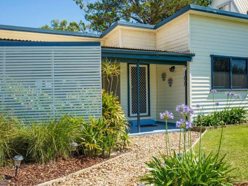 Quay Haven I Pet Friendly I Directly Opposite Beach