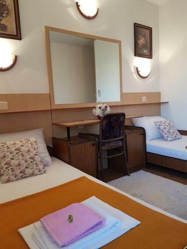 Hostal Pansion Park