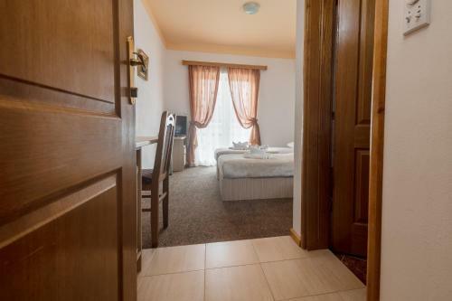 Hostal Hotel Ami-m