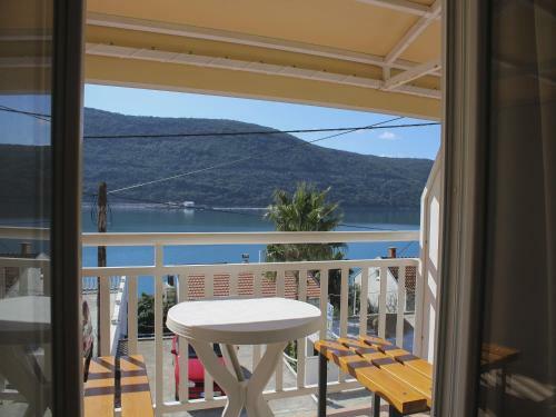 Hostal Apartments And Rooms Mato