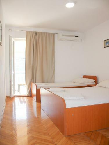 Hostal Apartments And Rooms Mato
