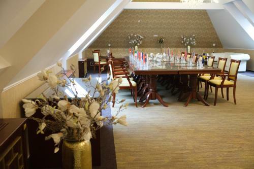 Integra Hotel