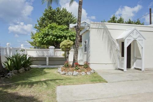 Amazing Beach Front Villa On The South Coast