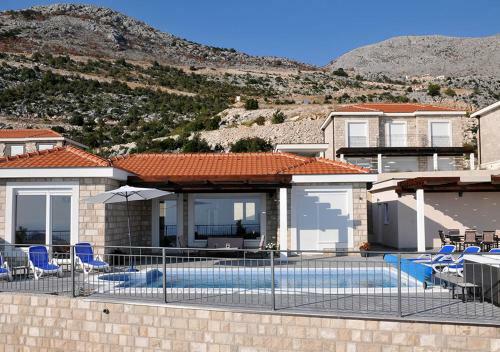 Luxury Villa Violeta With Pool And Jacuzzi Near Dubrovnik