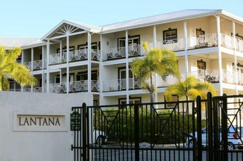Apartamento Sea Glass Villa - Spacious 1 Bed, 2 Bath On West Coast