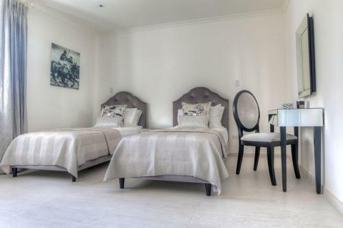 The One At The St. James By Blue Sky Luxury
