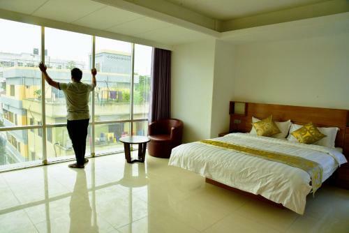 Hotel Annex Suites