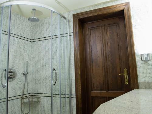 Spacious And Well Cared-for House With A Panoramic View, Sauna And A Summer Pool