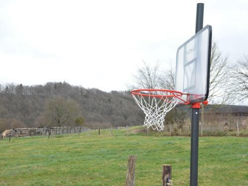 Cosy Holiday Home In Erezee With Barbecue