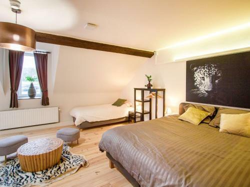 Luxurious Castle In Gesves With Fenced Garden