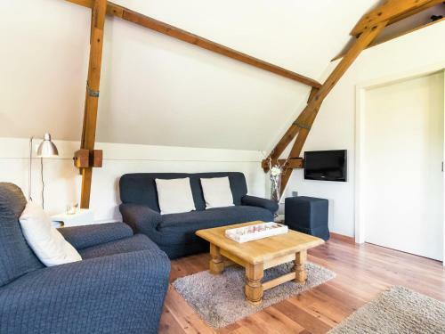 Cushy Apartment With Private Terrace, Pond, Heating, Balcony