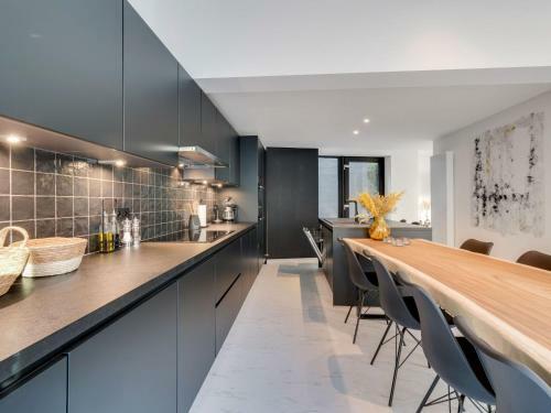 Classy Holiday Home In Oostende Near Beach