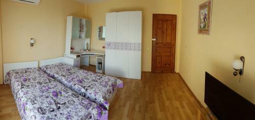 Hostal Rosarium Residence Guest House