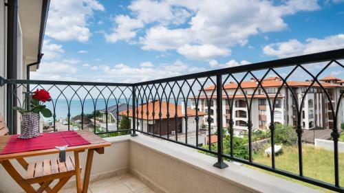 Bayview Deluxe Apartment 30