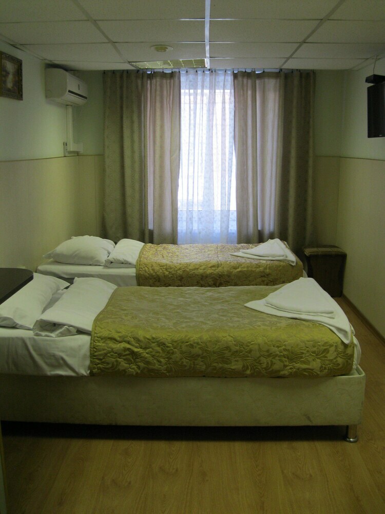 Stolichnaya Hotel