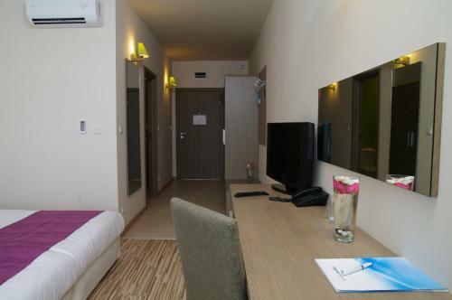 Aqua Nevis Hotel & Aqua Park - All Inclusive