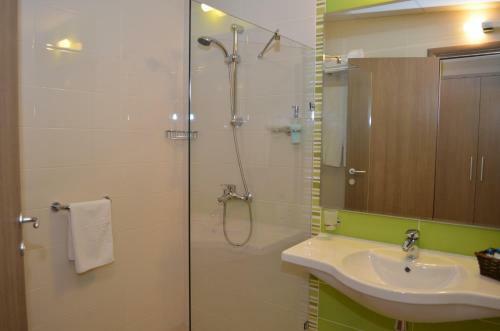 Aqua Nevis Hotel & Aqua Park - All Inclusive