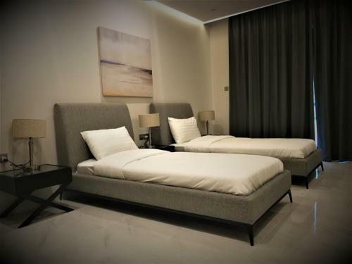 Hotel Infinity Juffair Suites