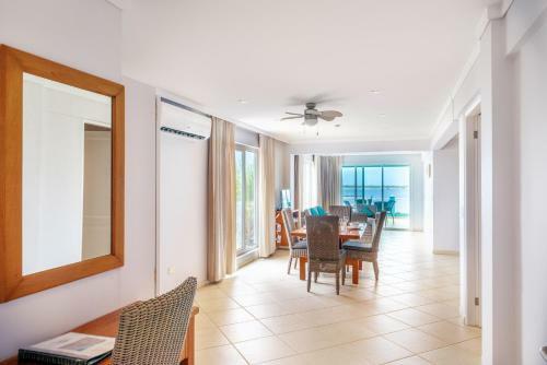 Oceanfront Apartment Dolphin At Den Laman