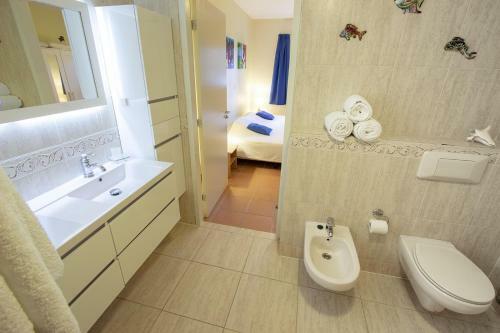 Windsock Apartment Caribbean Dream