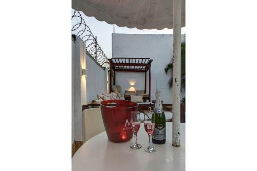 Casa Amarela Em Porto Das Dunas By Carpediem