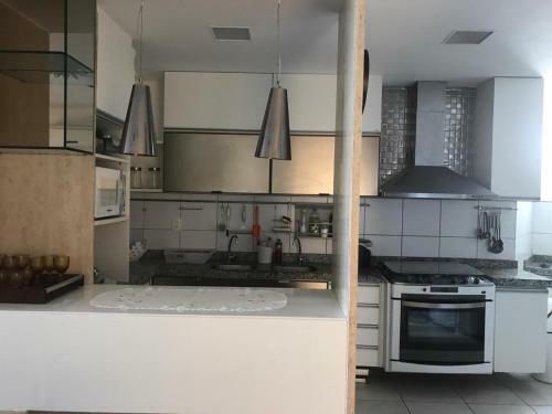 Apartamento No Porto Das Dunas Com Vista P/ O Mar