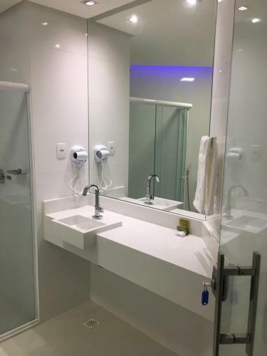 Hostal Absolut Confort Suites