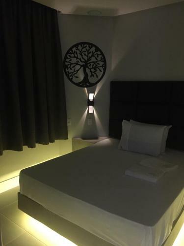 Hostal Absolut Confort Suites