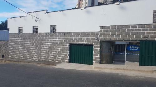 Hostal Sleep Suites