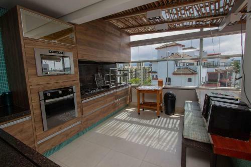 Apartamento Duplex Na Riviera � 70m Da Praia E Pr�ximo Ao Shopping.